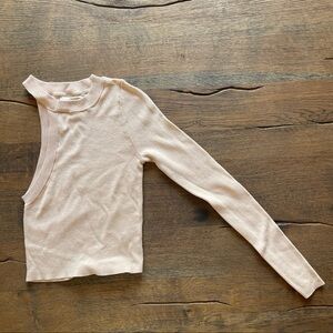 One sleeve cropped sweater
